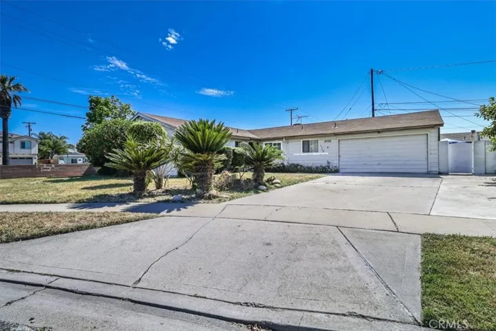 8002 San Leon Circle, Buena Park, California 90620