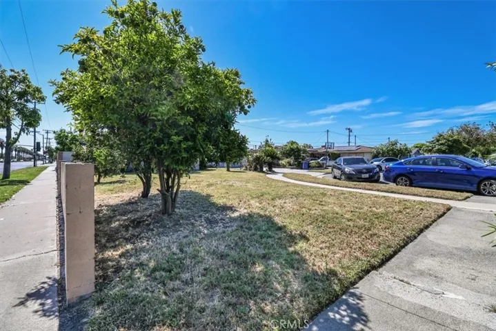 8002 San Leon Circle, Buena Park, California 90620