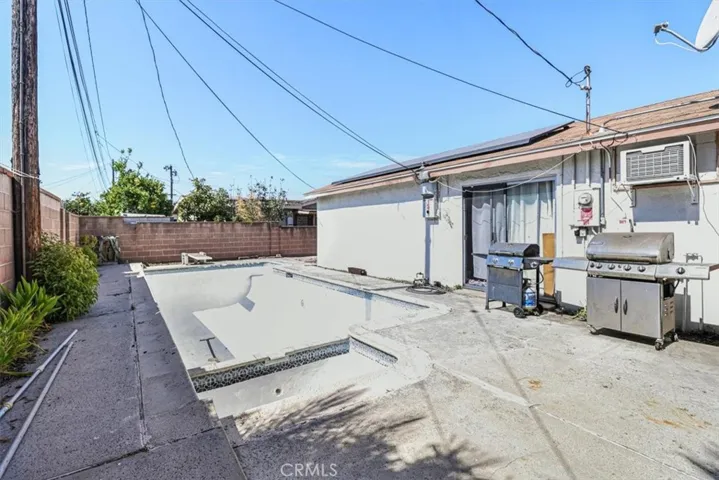 8002 San Leon Circle, Buena Park, California 90620
