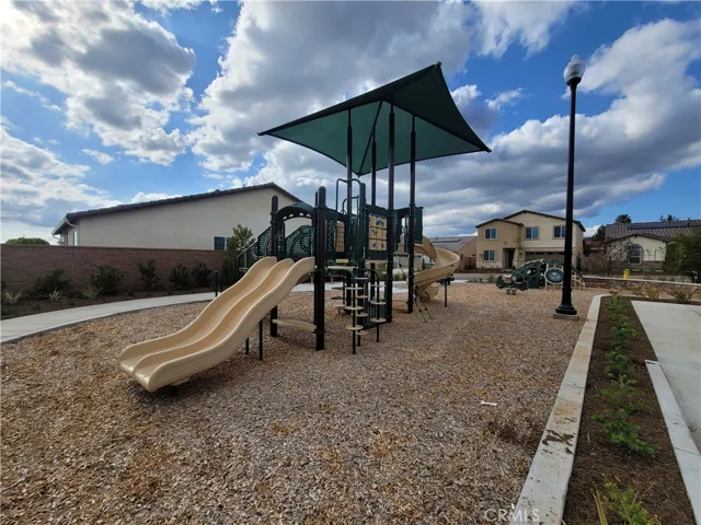 34202 Travis Lane, Yucaipa, California 92399