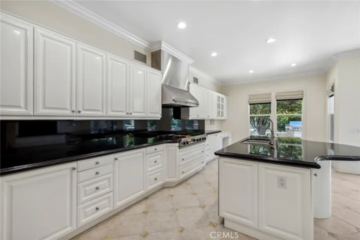 12 Jarden, Newport Coast, California 92657