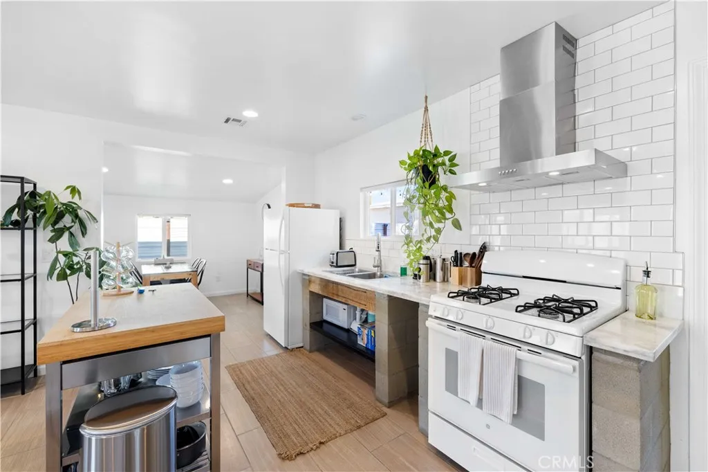 61879 Valley View Circle, Joshua Tree, California 92252 home-pic-17