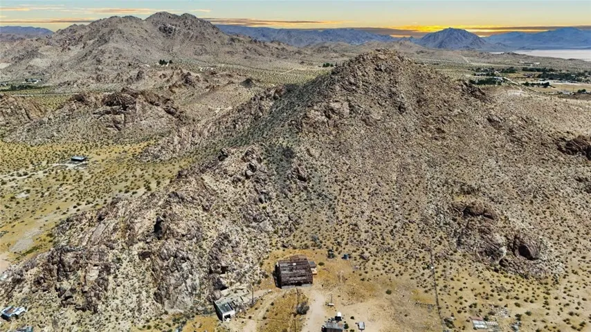 31040 Ca-18, Lucerne Valley, California 92356