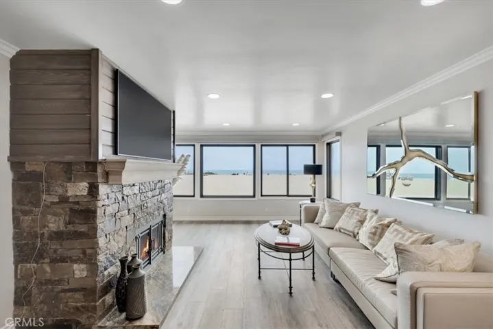 2808 W Oceanfront, Newport Beach, California 92663
