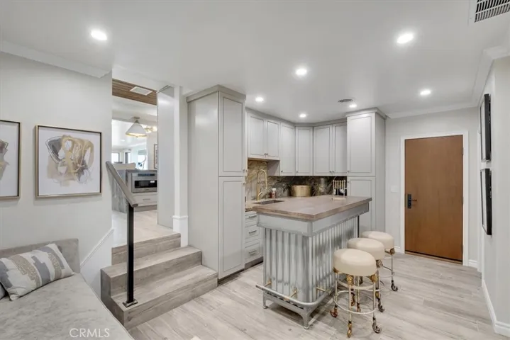 2808 W Oceanfront, Newport Beach, California 92663
