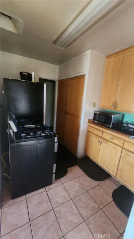 3274 Adriatic Avenue, Long Beach, California 90810