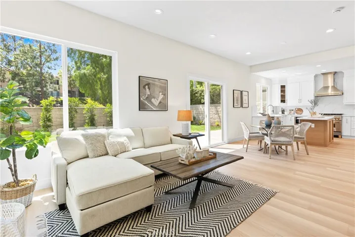 7 Cayman Brac, Aliso Viejo, California 92656