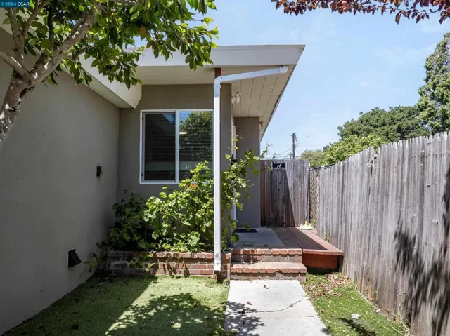 2501 Andrade Ave, Richmond, California 94804