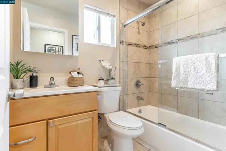 2501 Andrade Ave, Richmond, California 94804