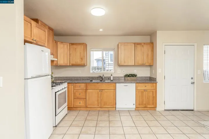 2501 Andrade Ave, Richmond, California 94804