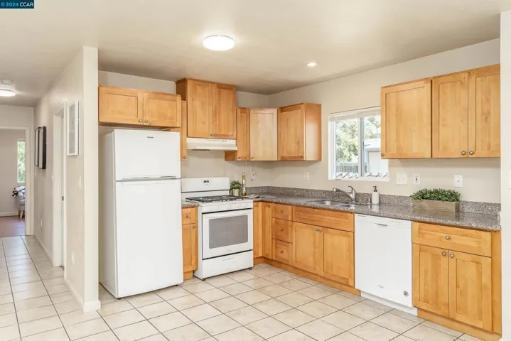 2501 Andrade Ave, Richmond, California 94804