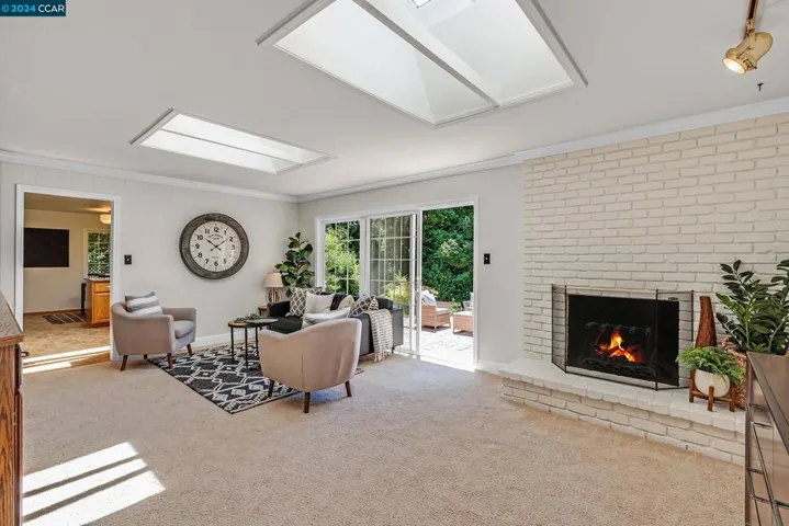 179 Town And Country Dr, Danville, California 94526