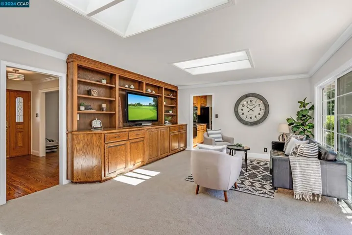 179 Town And Country Dr, Danville, California 94526