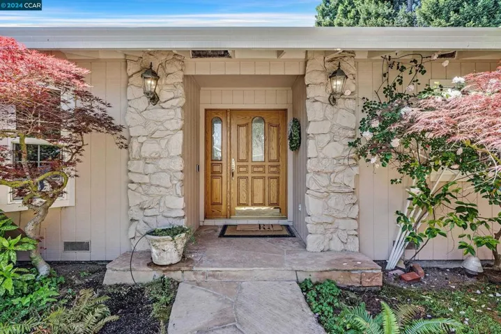 179 Town And Country Dr, Danville, California 94526