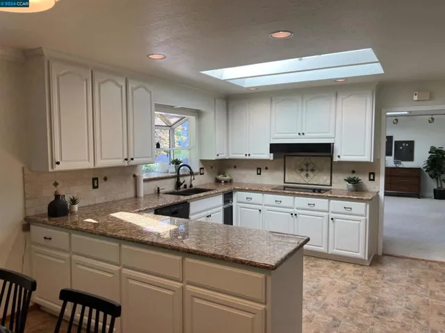 179 Town And Country Dr, Danville, California 94526