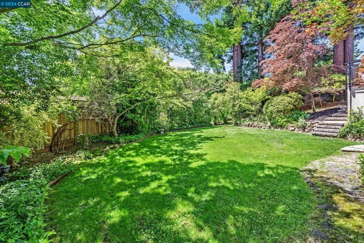 179 Town And Country Dr, Danville, California 94526