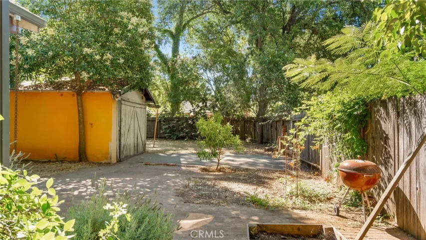 137 W 19th St, Chico, California 95928