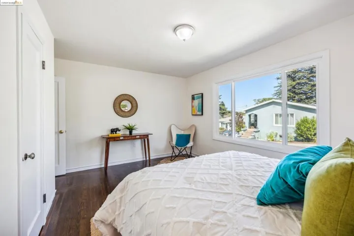 707 Smith Ave, Pinole, California 94564