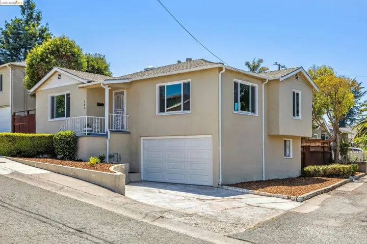 707 Smith Ave, Pinole, California 94564