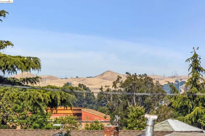 707 Smith Ave, Pinole, California 94564