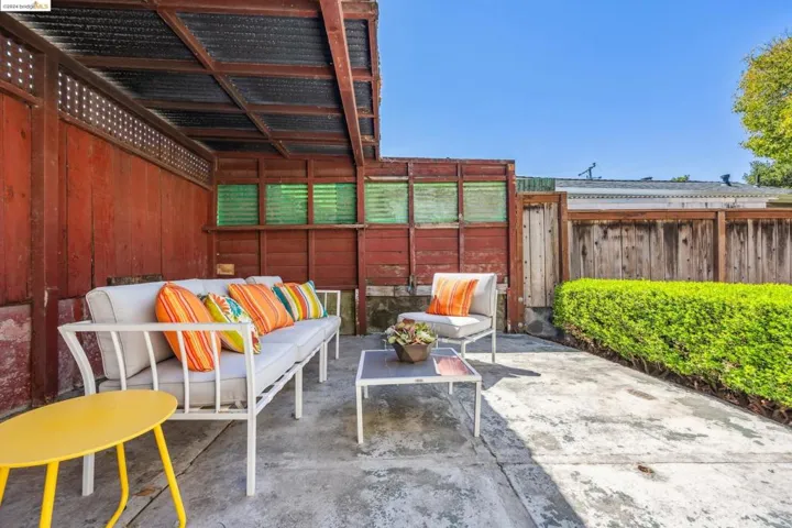 707 Smith Ave, Pinole, California 94564