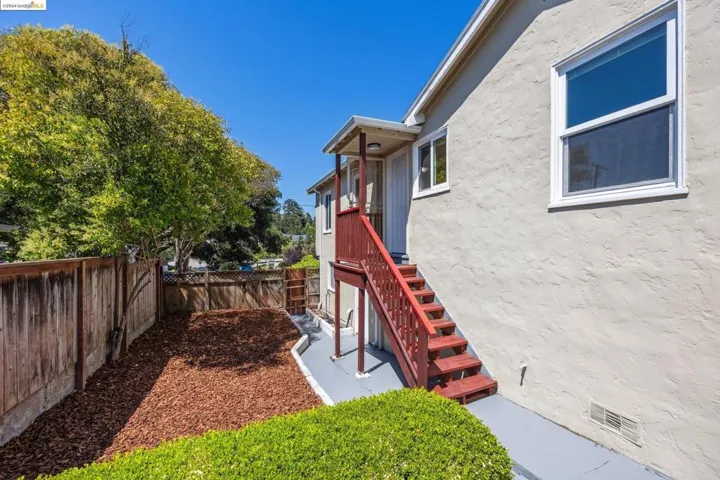 707 Smith Ave, Pinole, California 94564