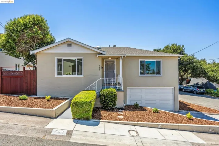 707 Smith Ave, Pinole, California 94564