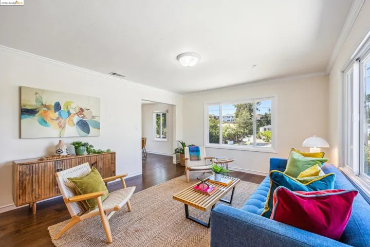 707 Smith Ave, Pinole, California 94564