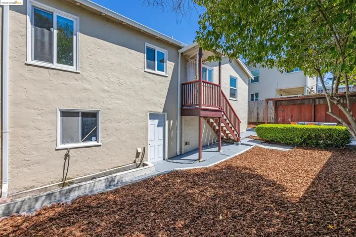 707 Smith Ave, Pinole, California 94564