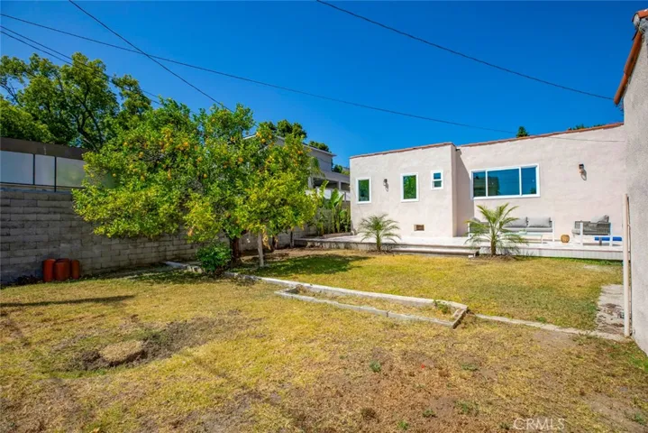 2018 W Kenneth Road, Glendale, California 91201