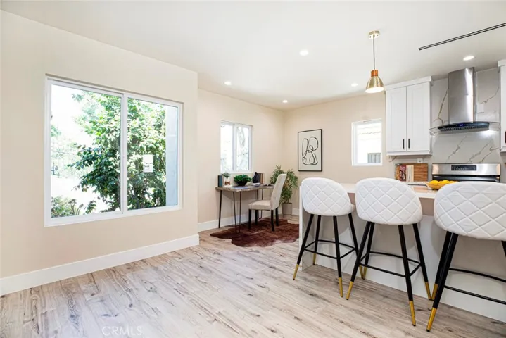 2018 W Kenneth Road, Glendale, California 91201