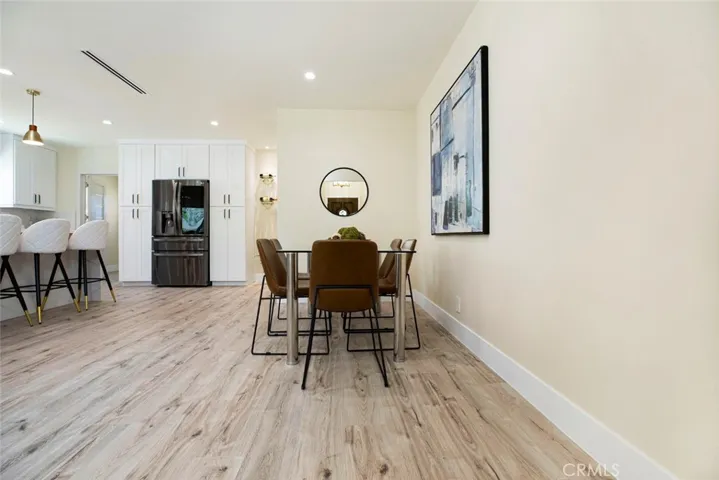 2018 W Kenneth Road, Glendale, California 91201