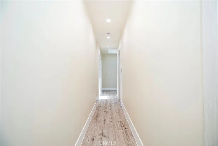 2018 W Kenneth Road, Glendale, California 91201