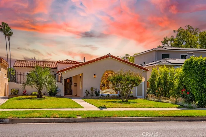 2018 W Kenneth Road, Glendale, California 91201