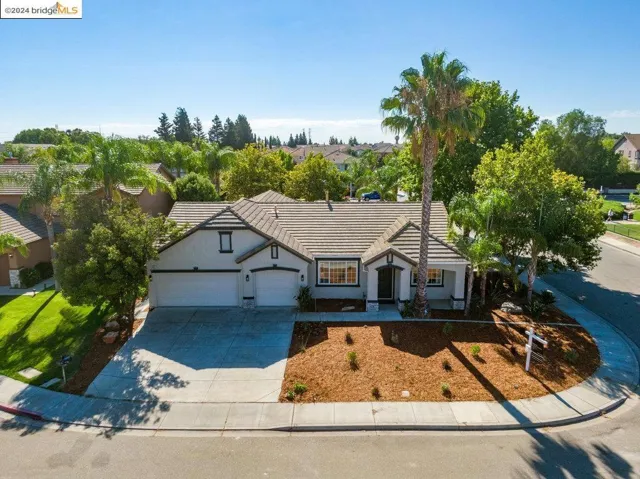 5015 Hollowglen Court, Antioch, California 94531
