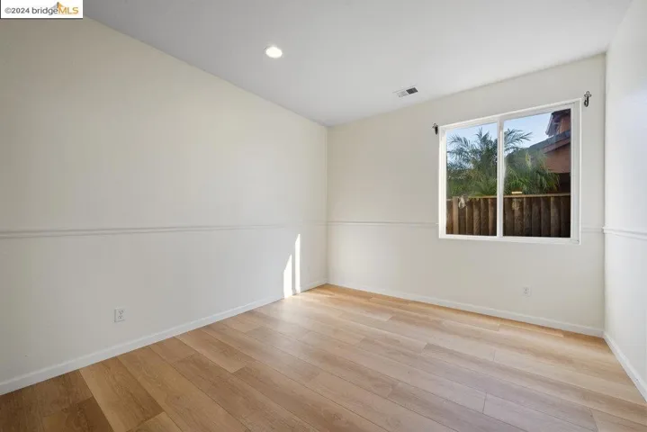 5015 Hollowglen Court, Antioch, California 94531