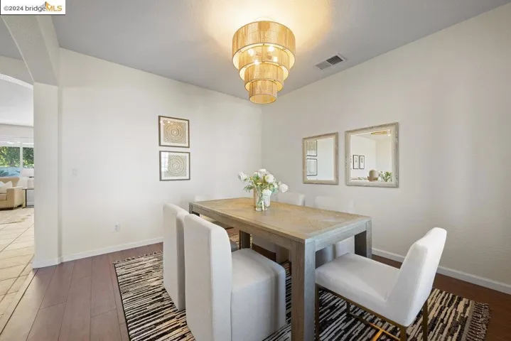 5015 Hollowglen Court, Antioch, California 94531