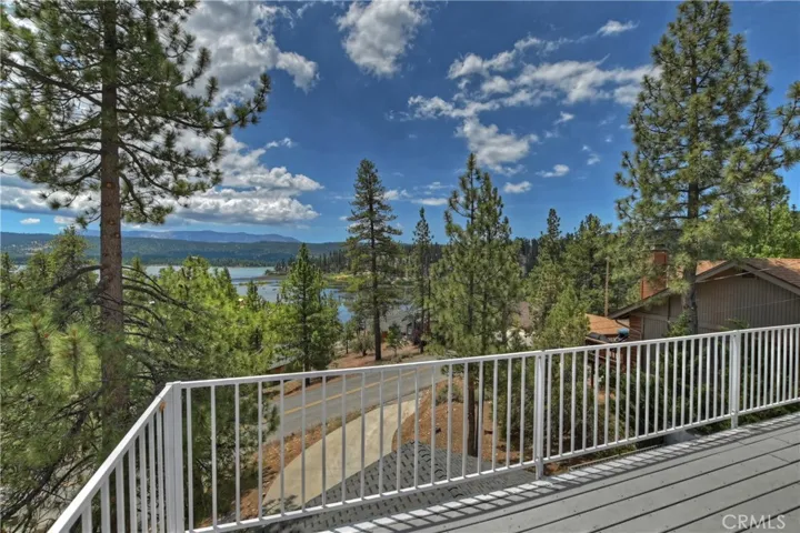 39326 Garden Place, Fawnskin, California 92333