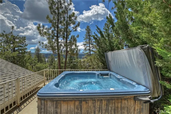 39326 Garden Place, Fawnskin, California 92333