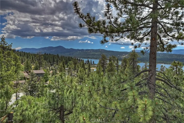 39326 Garden Place, Fawnskin, California 92333