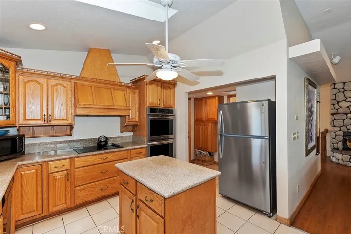 39326 Garden Place, Fawnskin, California 92333