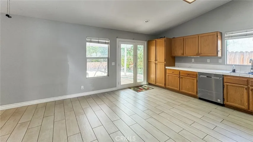 5200 Melbourne Place, Riverside, California 92508