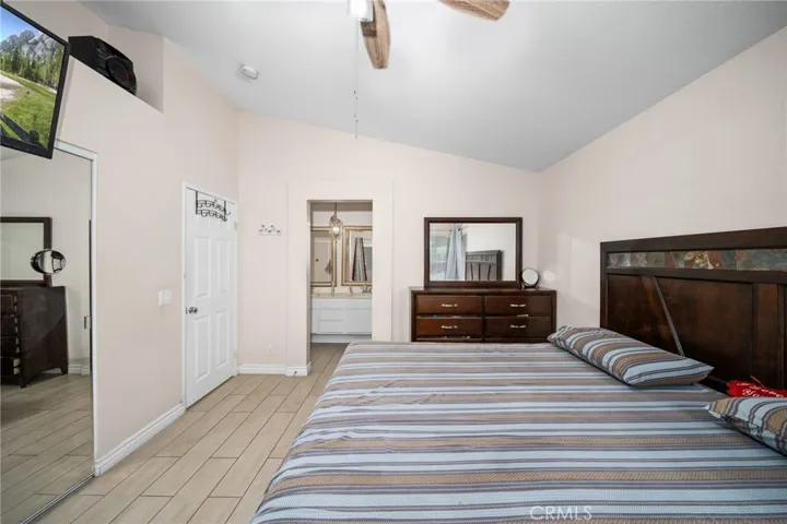 5200 Melbourne Place, Riverside, California 92508
