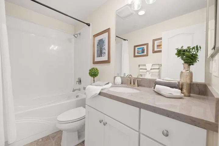 1013 Onofrio Lane 6, San Jose, California 95131