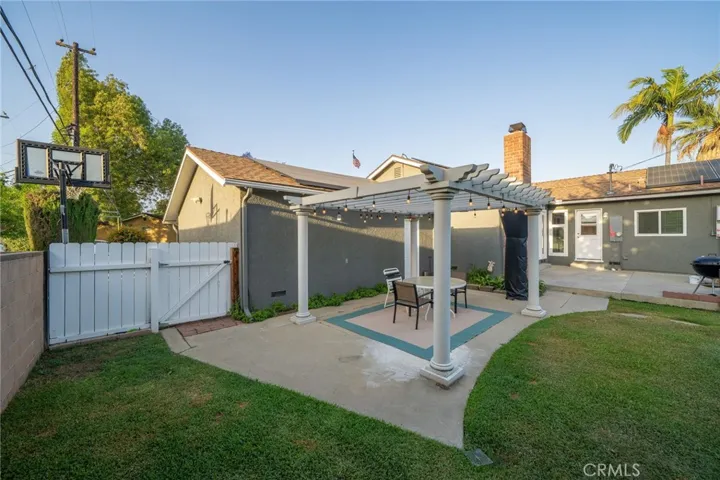464 Cinderella Drive, Claremont, California 91711
