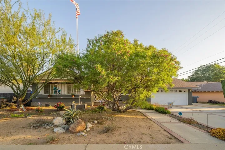 464 Cinderella Drive, Claremont, California 91711