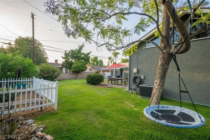 464 Cinderella Drive, Claremont, California 91711