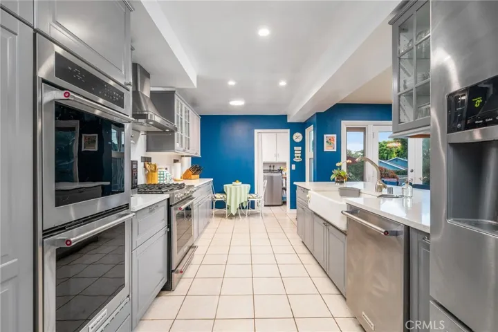 464 Cinderella Drive, Claremont, California 91711