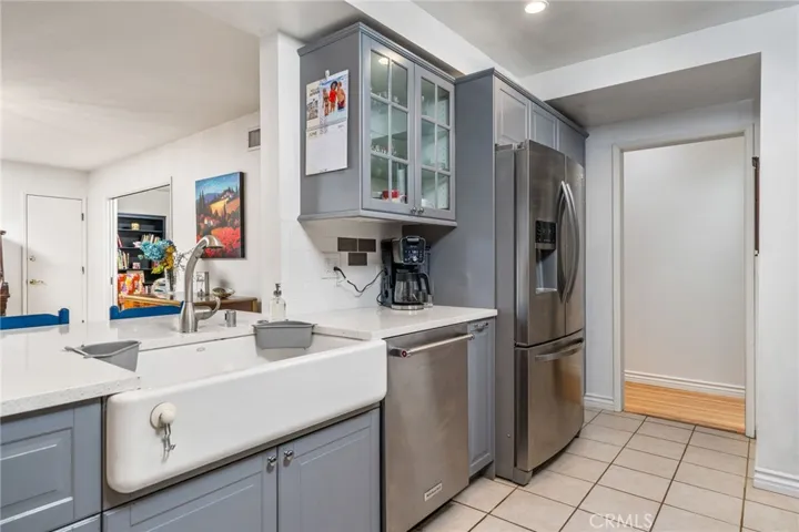 464 Cinderella Drive, Claremont, California 91711