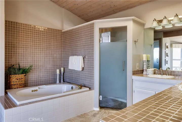 Spacious and spa like